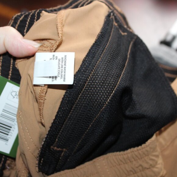 Lake & Trail Tan Outdoor Short - Size XL 14/16 - NWT - Picture 10 of 11